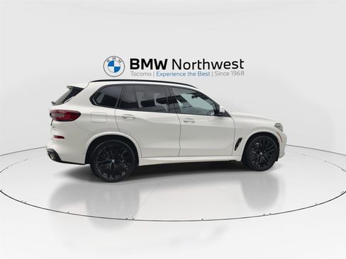 Used 2023 BMW X5 xDrive40i w/ M Sport Package image 4