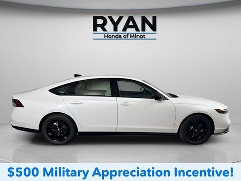 New 2025 Honda Accord SE image 5