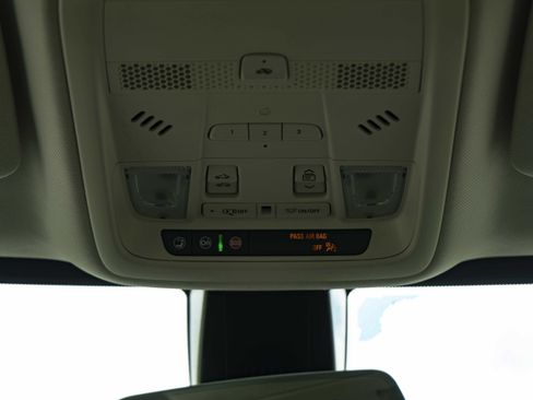 Used 2022 Cadillac XT5 Premium Luxury FWD image 35