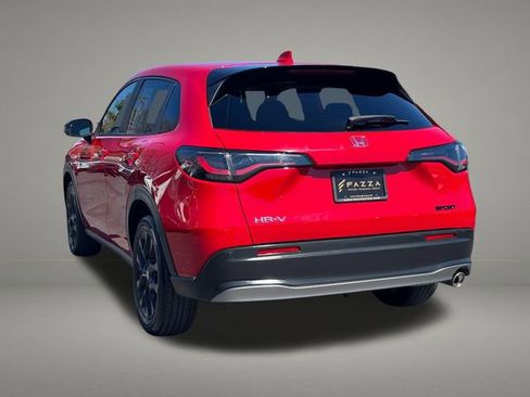 Used 2025 Honda HR-V Sport image 3