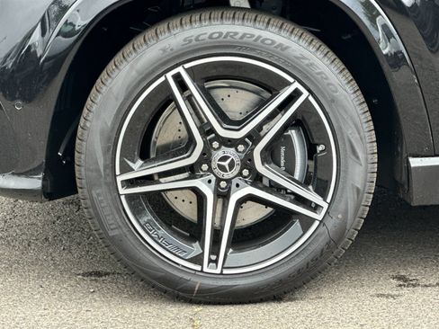 New 2026 Mercedes-Benz GLS 450 4MATIC image 25