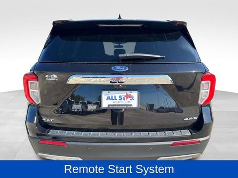 Used 2024 Ford Explorer XLT w/ Equipment Group 202A image 8