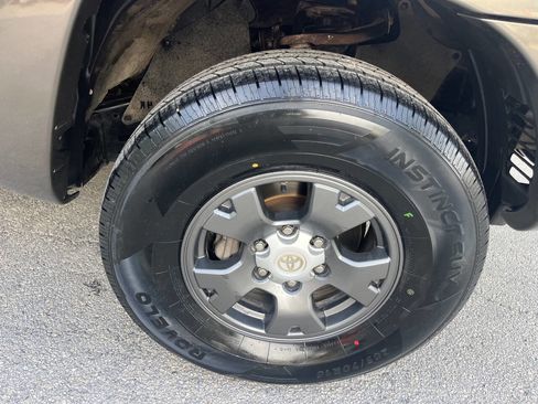 Used 2010 Toyota Tacoma PreRunner image 30
