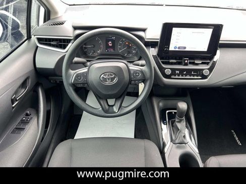 Used 2023 Toyota Corolla LE image 23