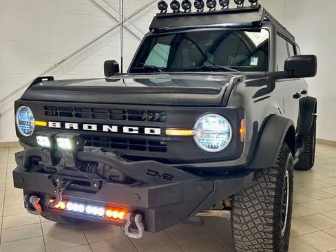 Used 2023 Ford Bronco Black Diamond w/ Sasquatch Package AWD/4WD image 9
