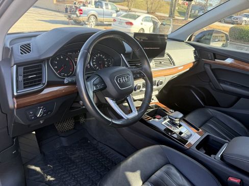 Used 2021 Audi Q5 2.0T Premium w/ Convenience Package image 15