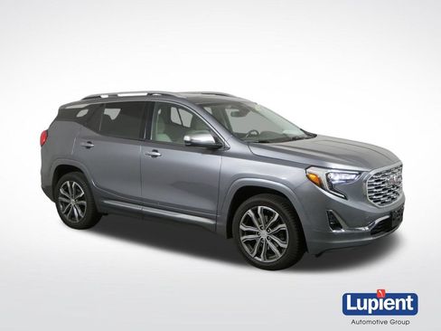Used 2018 GMC Terrain Denali w/ GMC Pro Grade Package AWD/4WD image 1