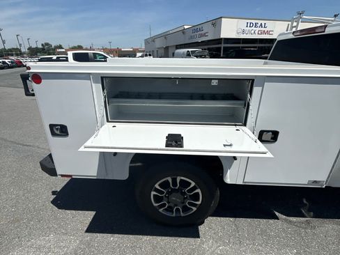 New 2026 GMC Sierra 3500 SLE w/ SLE Convenience Package AWD/4WD image 43