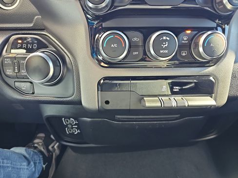 Used 2022 RAM 1500 Big Horn image 21