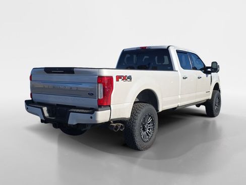 Used 2019 Ford F350 Limited image 6