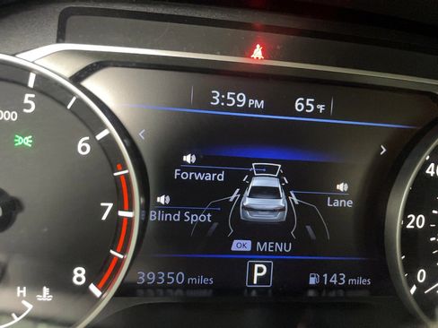 Used 2022 Nissan Altima 2.5 SV AWD/4WD image 10