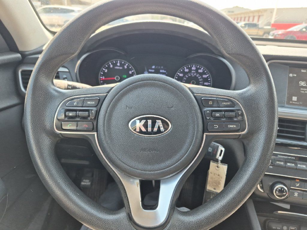 Used 2018 Kia Optima LX FWD image 21