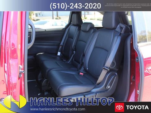 Used 2025 Honda Odyssey Sport-L image 16