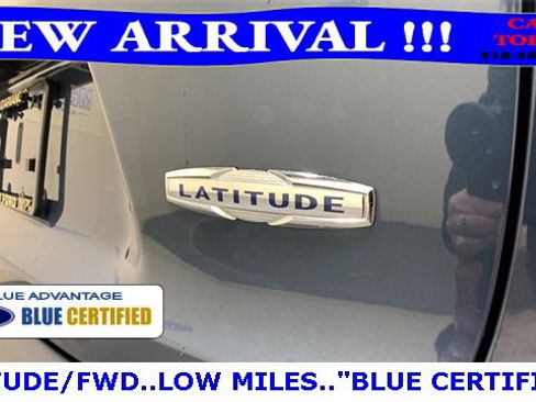 Used 2020 Jeep Cherokee Latitude w/ Cold Weather Group image 17