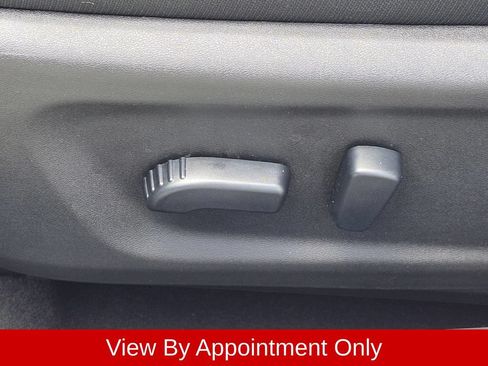 Used 2025 Nissan Altima 2.5 SV FWD image 14