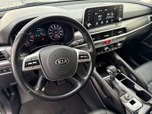 Used 2020 Kia Telluride LX image 26