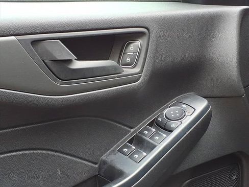 Used 2025 Ford Escape Active AWD/4WD image 14