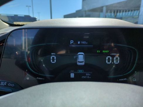 Used 2024 Kia Niro EX FWD image 21