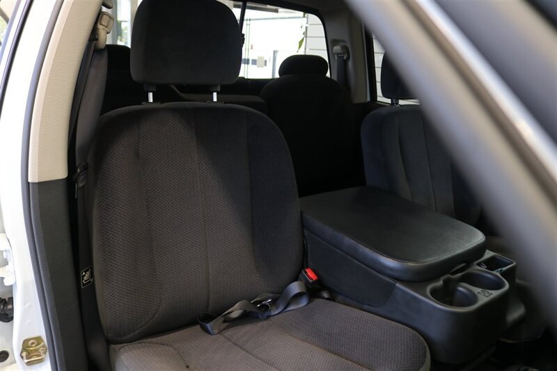 Used 2005 Dodge Ram 3500 Truck SLT w/ Quad Cab Big Horn Value Group AWD/4WD image 32