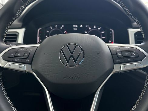 Used 2023 Volkswagen Atlas Cross Sport SE w/ Panoramic Sunroof Package AWD/4WD image 23