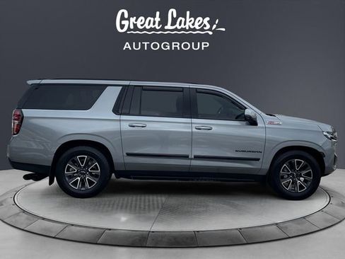 Used 2024 Chevrolet Suburban Z71 w/ Z71 Off-Road Package AWD/4WD image 6