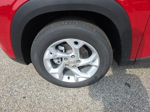 New 2026 Chevrolet Trax LS w/ LS Convenience Package FWD image 5