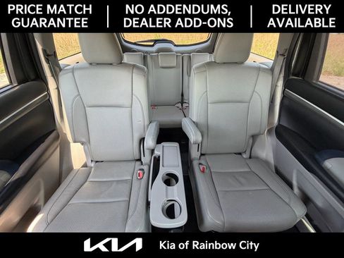 Used 2019 Toyota Highlander Limited FWD image 28