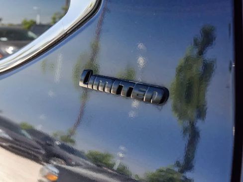 Used 2023 Toyota Tundra Limited AWD/4WD image 19