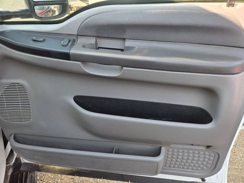 Used 2000 Ford F350 Lariat image 13