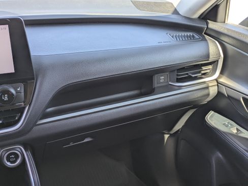 Used 2024 Toyota Grand Highlander XLE FWD image 19