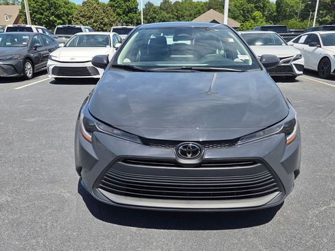 Certified 2025 Toyota Corolla LE w/ Convenience Package FWD image 2