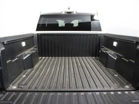 Used 2024 Toyota Tacoma TRD Off-Road image 42