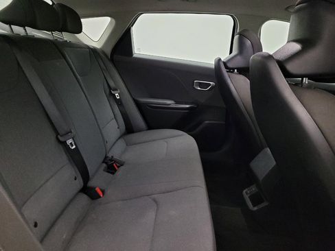 Used 2025 Kia K4 FWD image 19