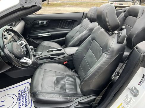 Used 2020 Ford Mustang Premium image 13