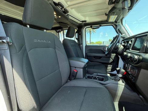 Used 2021 Jeep Wrangler Unlimited Sahara AWD/4WD image 19