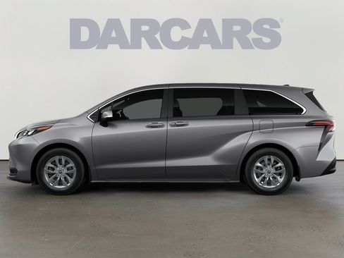 New 2026 Toyota Sienna LE AWD/4WD image 2