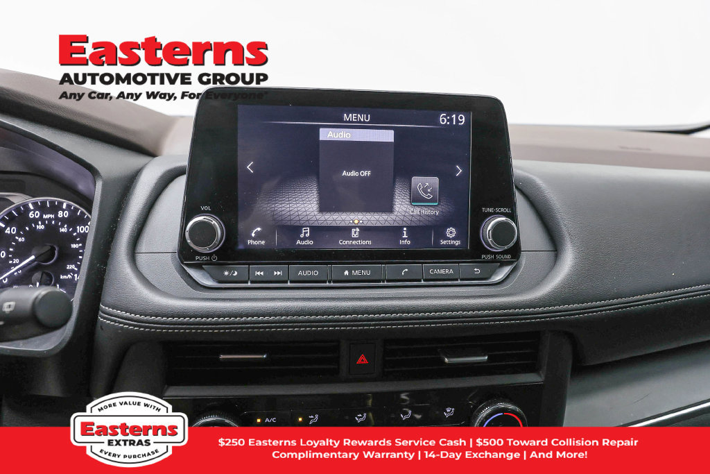 Used 2023 Nissan Rogue S AWD/4WD image 13