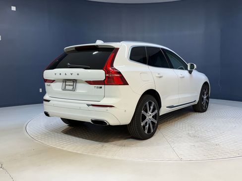Used 2018 Volvo XC60 T5 Inscription w/ Convenience Package image 9