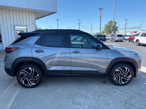 New 2026 Chevrolet TrailBlazer RS w/ Convenience Package FWD image 5