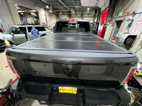 Used 2018 RAM 2500 Laramie image 25