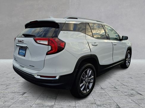 Certified 2022 GMC Terrain SLT image 11