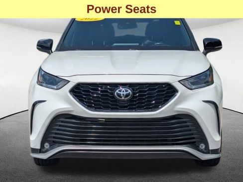 Used 2022 Toyota Highlander XSE AWD/4WD image 11