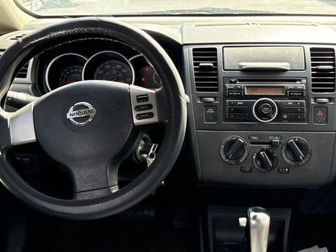 Used 2010 Nissan Versa 1.8 S w/ PWR Plus Pkg image 4