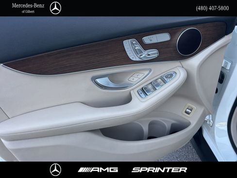 Used 2021 Mercedes-Benz GLC 300 image 12