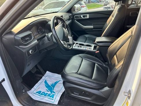 Used 2023 Ford Explorer XLT w/ Equipment Group 202A AWD/4WD image 6