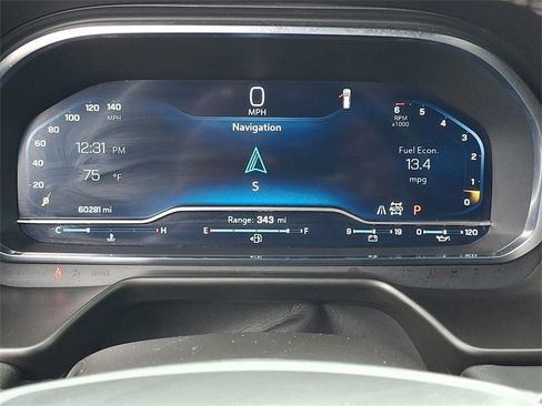 Used 2024 Chevrolet Suburban Premier image 17