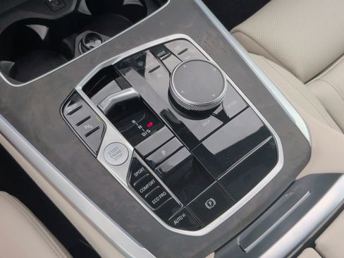 Used 2026 BMW X5 sDrive40i image 24