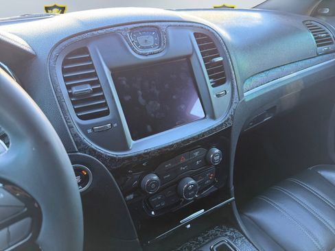 Used 2022 Chrysler 300 S image 14
