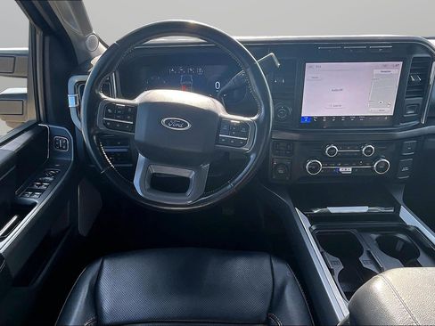 Used 2023 Ford F250 Lariat w/ Lariat Ultimate Package AWD/4WD image 5