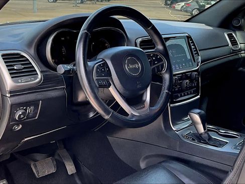 Used 2020 Jeep Grand Cherokee Limited w/ Luxury Group II image 17